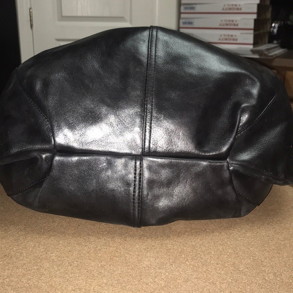 Givenchy Luxury Satchel - Picture 7 of 9